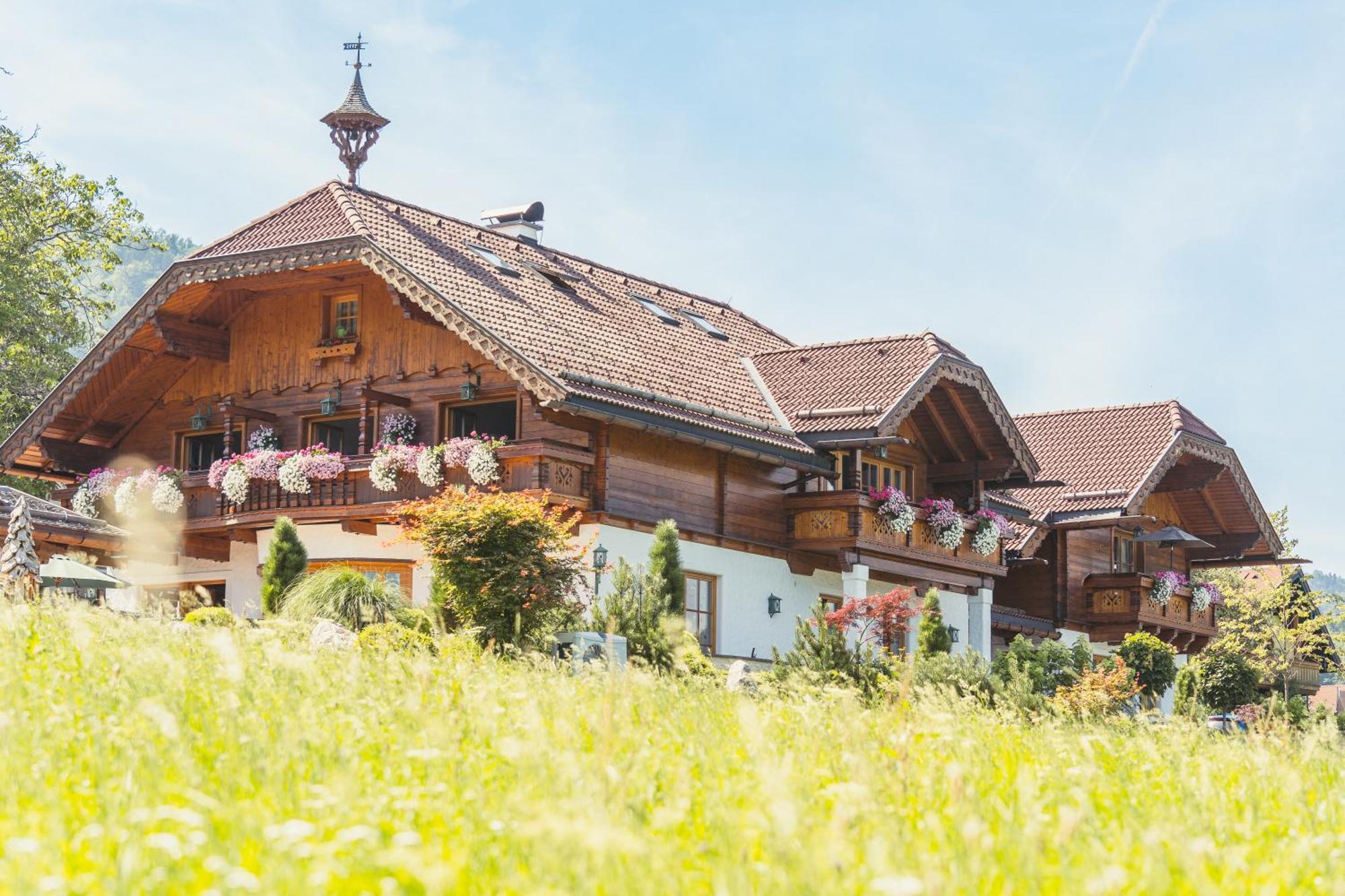 Apartment Schossleitner - Der Wohlfuehl-ansitz Am Wolfgangsee Mit Weitblick *
