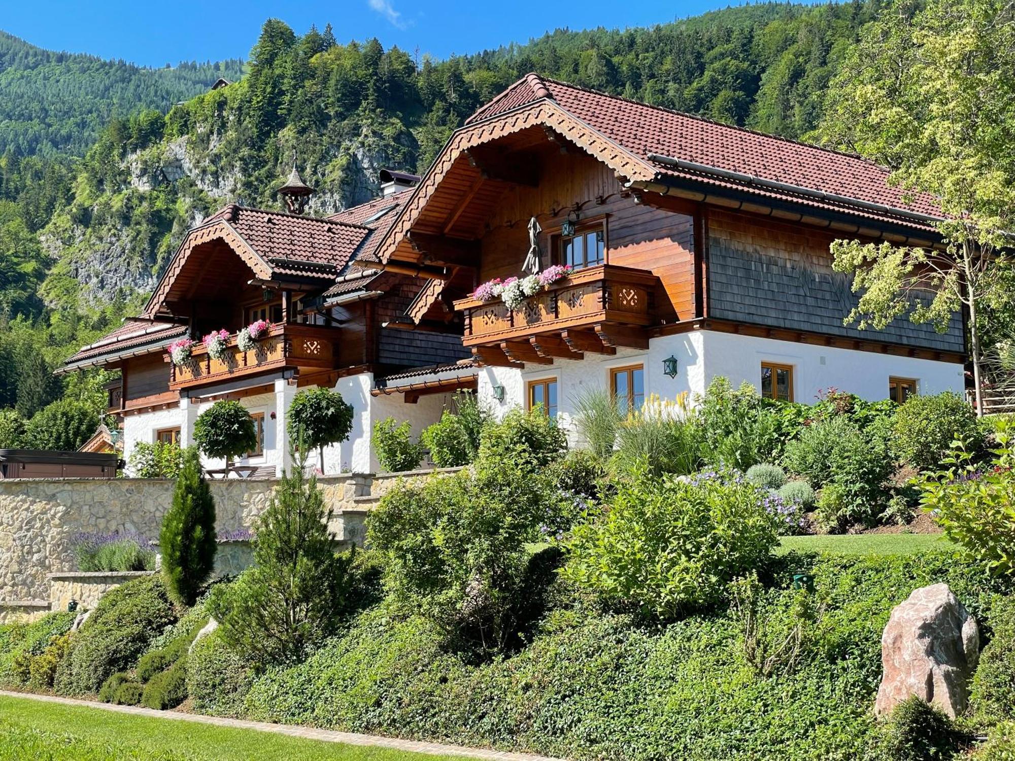 Apartment Schossleitner - Der Wohlfuehl-ansitz Am Wolfgangsee Mit Weitblick