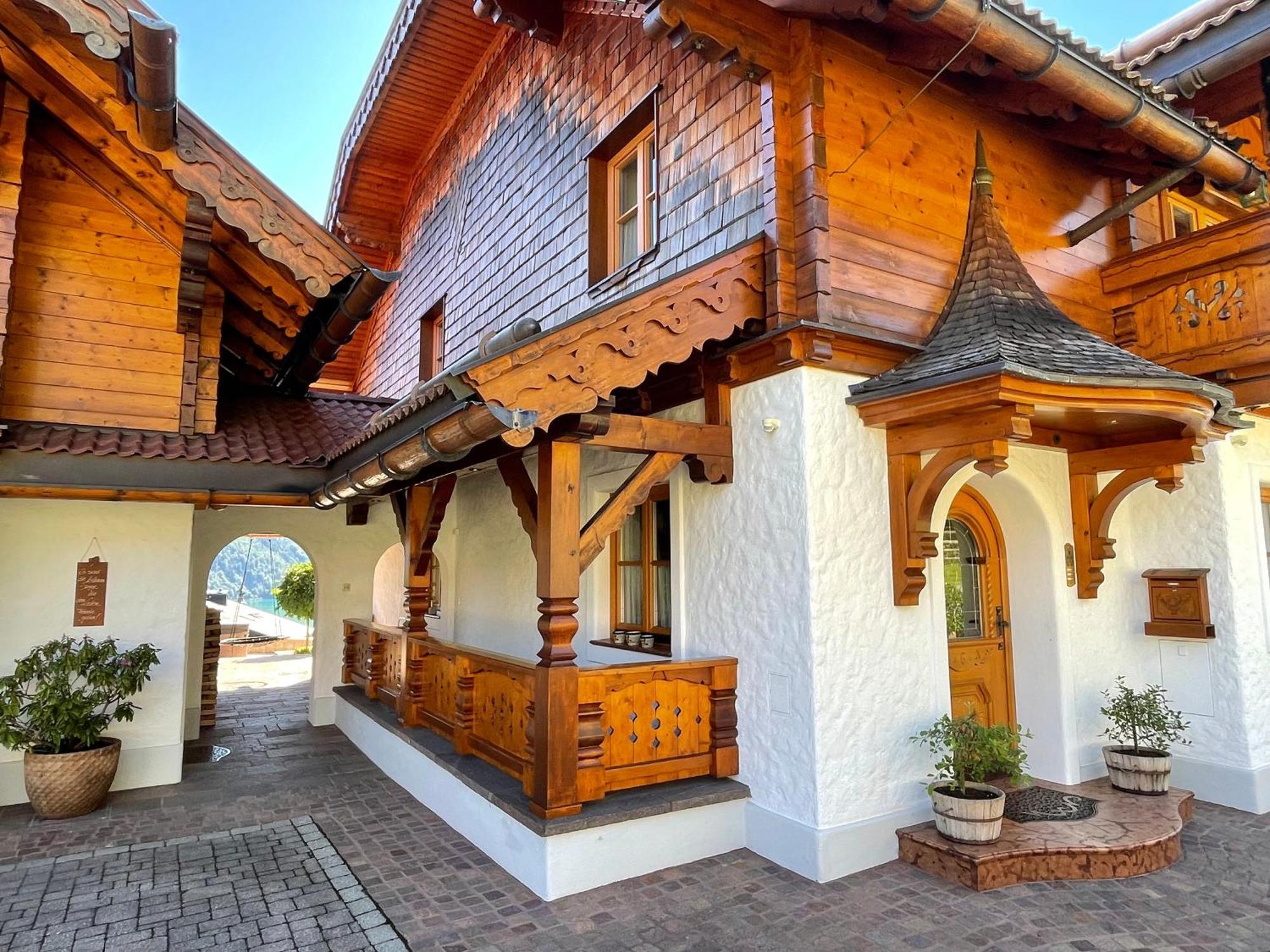 Schossleitner - Der Wohlfuehl-ansitz Am Wolfgangsee Mit Weitblick * Sankt Gilgen